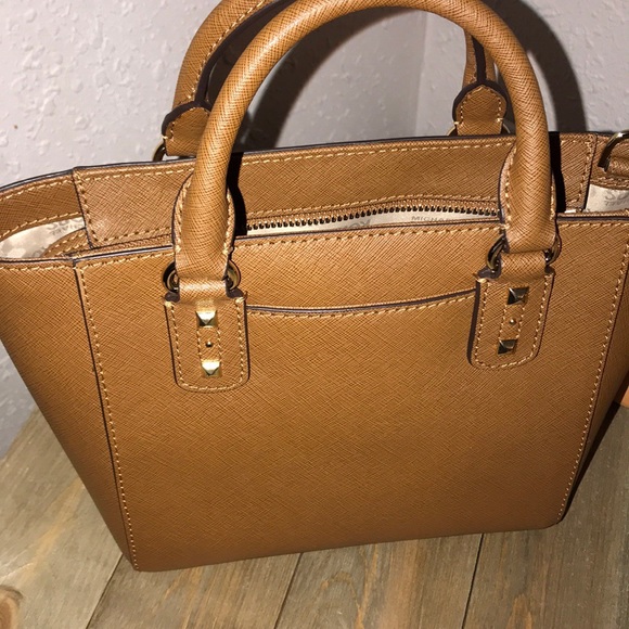 New!Michael Kors “Sandrine Stud” small satchel bag - Picture 5 of 6